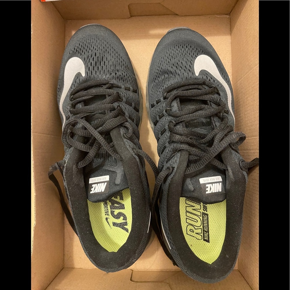 Nike shoes size 7